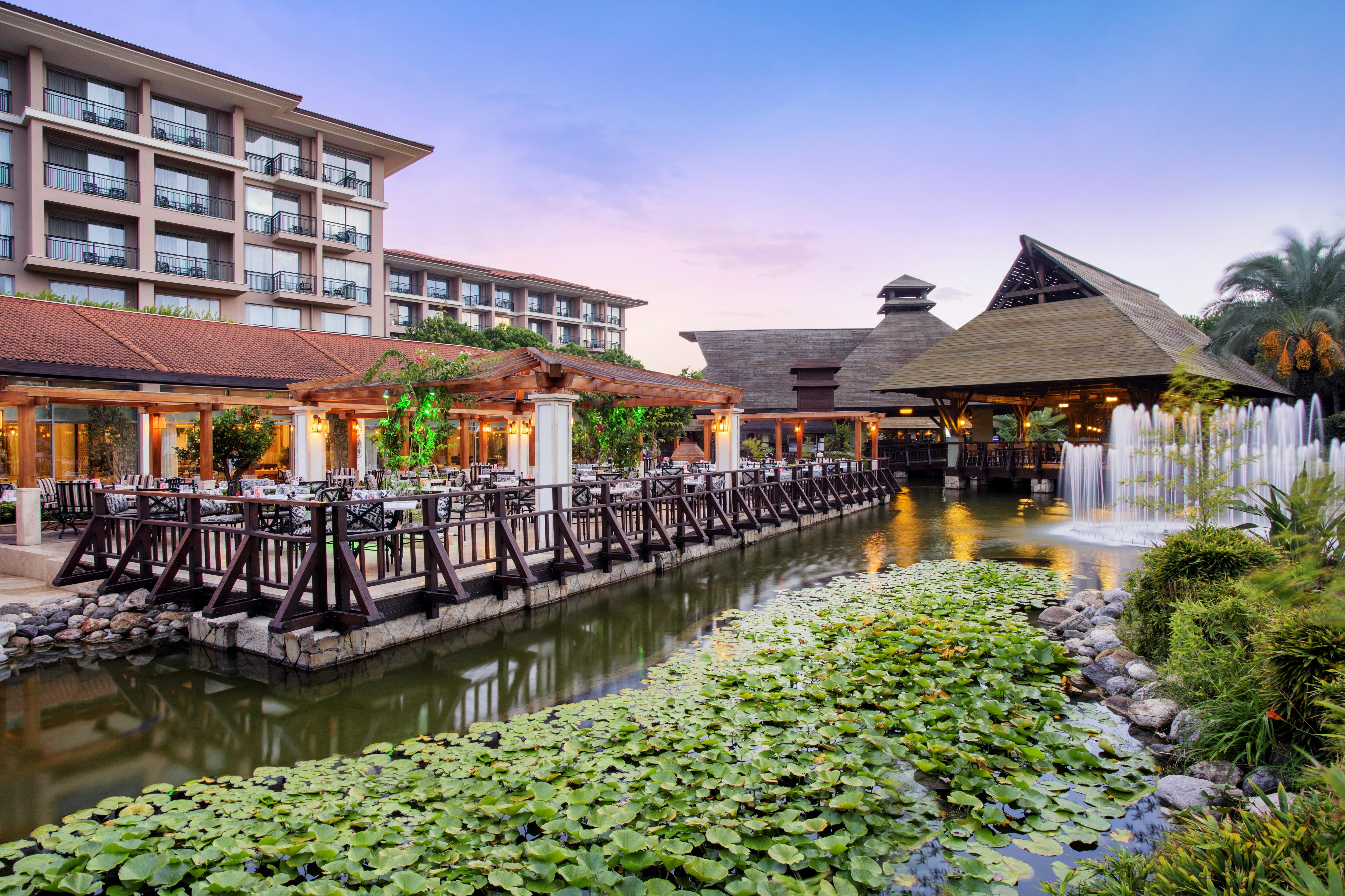 Ic Hotels Green Palace - Kids Concept Antalya Luaran gambar The Royal Thai Cuisine Restaurant